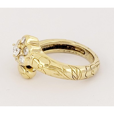 Mdviani 18K yellow Gold With Diamond flower Size 6.5