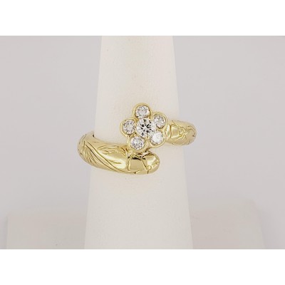 Mdviani 18K yellow Gold With Diamond flower Size 6.5