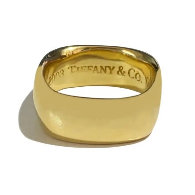 Tiffany & Co. 2003 Square Cushion Ring in 18k Yellow Gold