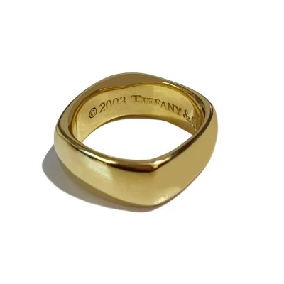 Tiffany & Co. 2003 Square Cushion Ring in 18k Yellow Gold