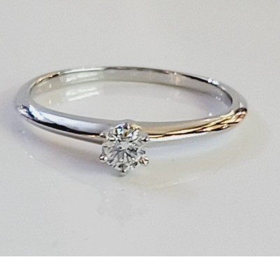 Tiffany & CoTIFFANY & CO. DIAMOND SOLITAIRE ENGAGEMENT RING PLATINUM .20CT H/VS1