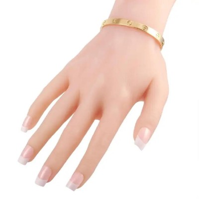 Cartier Love bracelet in 18K Yellow Gold Size 16