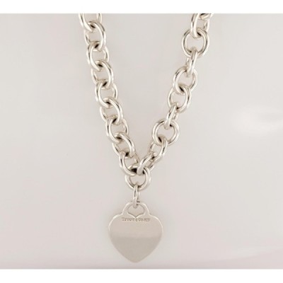 Tiffany &co  Heart Pendant Necklace in Sterling Silver925