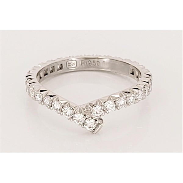 Ribbon Diamond Wedding Band